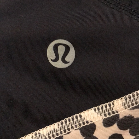 Size 4 crops - Picture 3 of 4